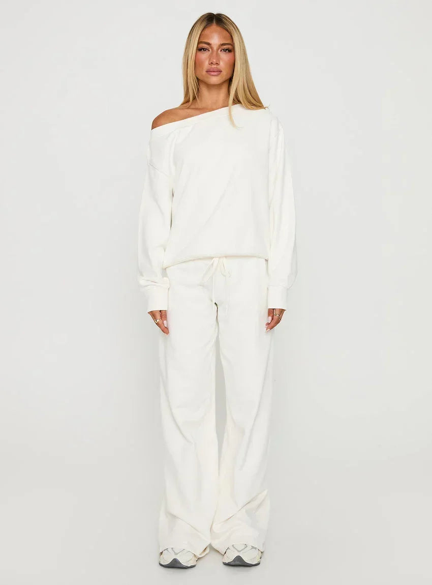 Wellness Off The Shoulder Jumper Washed White